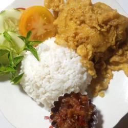 Nasi Sayap Ayam Kremes