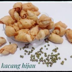 Molen Kacang Hijau