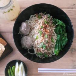 Pangsit Mie Bakso Kecil