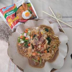 Mie Nyemek Indomie Goreng