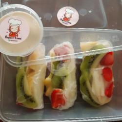 Salad Spring Roll Buah