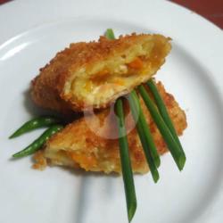 Risoles Ayam Keju (1 Paket Isi 4 Pcs)