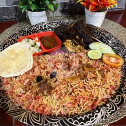 Nasi Briyani Iga Sapi Bakar Madu