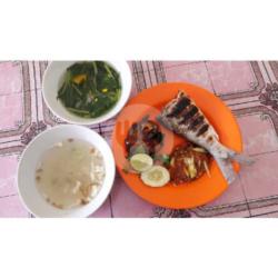 Ikan Bandeng Bakar   Nasi   Sayur   Sambal