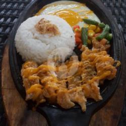 Nasi Hot Plate Chicken Egg Cheese