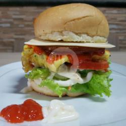 Burger Daging Telur  Keju