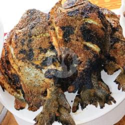 Ikan Bawal Bakar