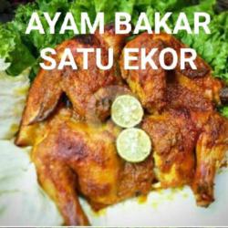 Ayam Bakar Satu Ekor   Lalapan   Sambel Merah