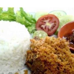 Ayam Kremes Sambal Wijen