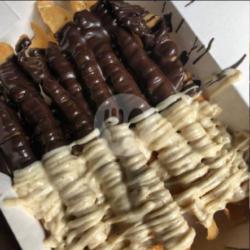 Banana Roll  Coklat Dan Tiramisu