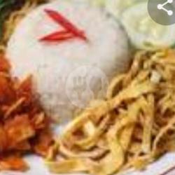 Nasi Uduk Telor Iris Komplit