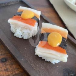 Kani Nigiri (2pcs)