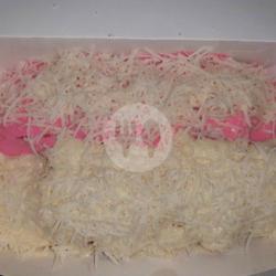 Pisang Crispy Strawbery  Vanila Toping Keju Serut