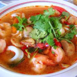 Soup Tom Yum Sea Food