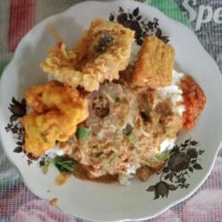 Nasi Pecel Ayam Krispy  Tempe Dadar Jagung