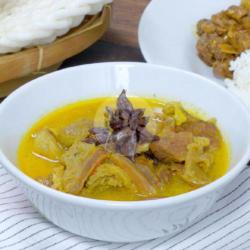 Nasi Rawon Orek Kering Gorengan Sambal