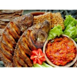 Ikan Nila Sambel Setan