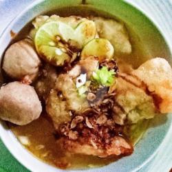 Pangsit  Crispy Kuah Bakso