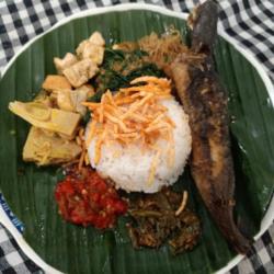 Nasi Campur Ikan Lele