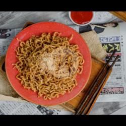 Spicy Salted-egg Fried Ramen