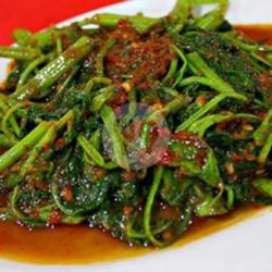 Tumis Cah Kangkung Terasi