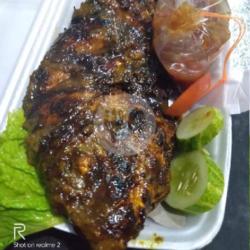 Ikan Kaci Bakar  Nasi  Lalapan  Tahu Tempe Sambal Mentah