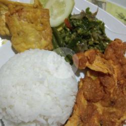 Nasi Dadar Komplit Lado Hijau