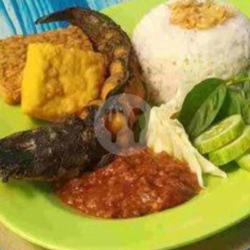 Nasi Uduk   Pecel Lele   Tahu Tempe