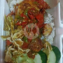 Nasi Ayam Penyet   Kol Goreng