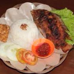 Cobek Ikan Nila   Nasi