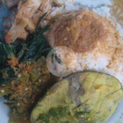 Nasi. Tongkol Sayur