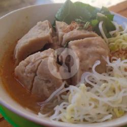 Bakso Beranak Kuah Merah