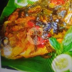 Pepes Ikan Bawal