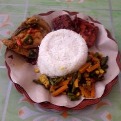 Nasi Ayam Pedas