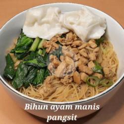 Bihun Ayam Manis Pangsit