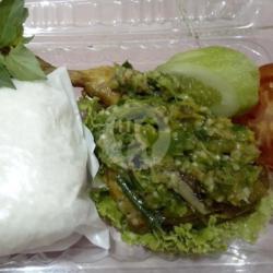 Ayam Penyet (dada)cabe Ijo   Nasi