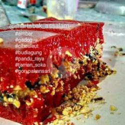 Red Velvet Kacang Susu