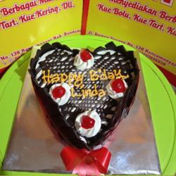 Blackforest Love Ukuran 16