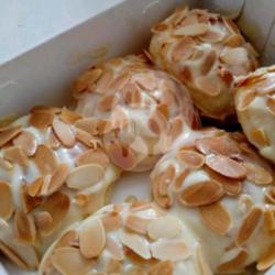 Donat Almond Nut