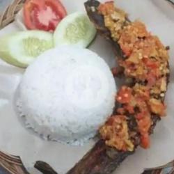 Paket Lele Sambal Geprek Minuman