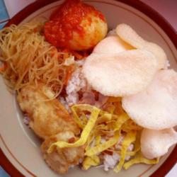 Nasi Uduk Telor Bulat