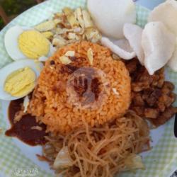 Nasi Minyak Spesial