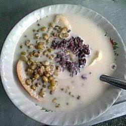 Es Bubur Kacang Ijo