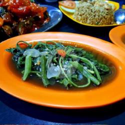 Tumis Cah Kangkung Saus Tiram