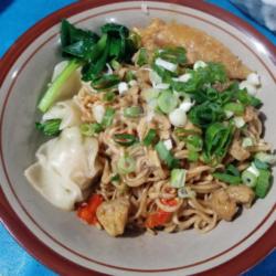 Mie Yamin Sambel Ulek