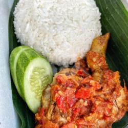 Ayam Penyet Nasi(sambal Merah)