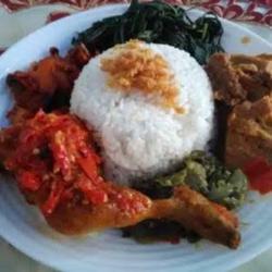 Nasi Ayam Balado Merah