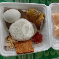 Nasi Rawon Telor Asin