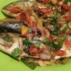 Tumis Ikan Asin Peda