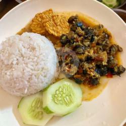 Nasi Keong Racun